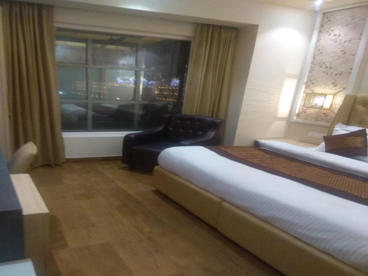 Csjs Inn By Krishna Group Of Hotels Amritsar Exterior foto